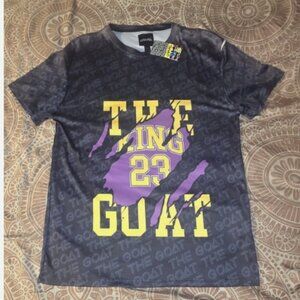 The GOAT King 23 Lakers Black Short Sleeve T-Shirt Adult Size Large